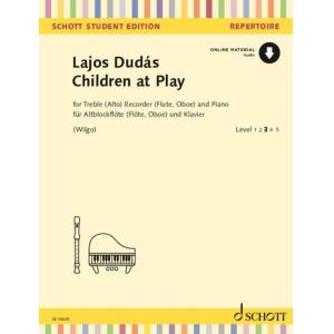 Lajos Dudas : Children at Play for Alto Recorder (...